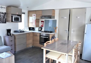 Mobile Home - Sleeps 4 - Parking - Family Pools
