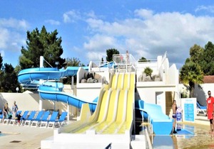 Mobile Home - Sleeps 4 - Parking - Family Pools