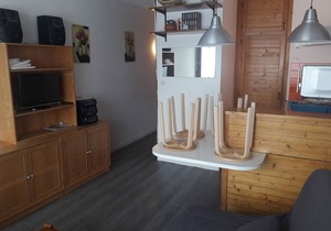 Studio for 4, elevator, ski-in/ski-out, balcony, parking, ski locker in Arette