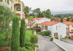 Stunning two bedroom in the South of France at Le Club Mougins
