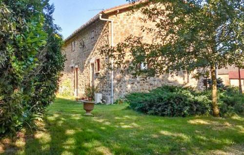 Touvois House | 1 Bedroom Cozy Home In Touvois