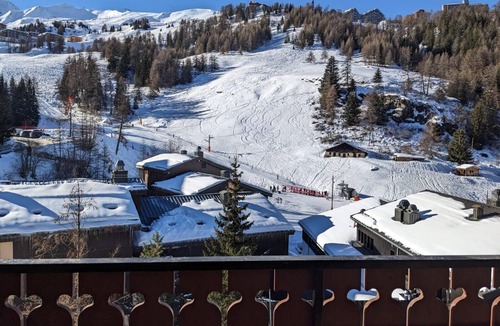 Plagne 1800 Apartment | 100 m² Apartment with Slope Views in the Heart of Plagne 1800