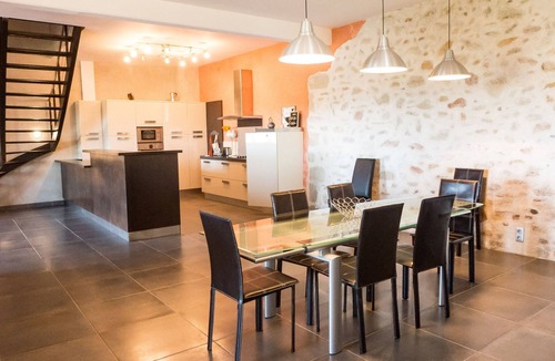 Pauligne House | 2 hochwertige Mas mit privatem Pool und Blick auf die Landschaft by Interhome