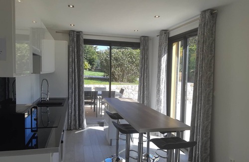 Eze Apartment | 3 Pieces de Luxe Rez de Jardin " les Embruns"