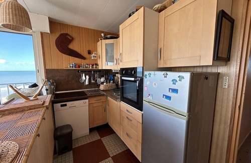 Saint-Jean-de-Monts Apartment | 3-room flat with balcony, sleeps 6 in Saint-Jean-de-Monts