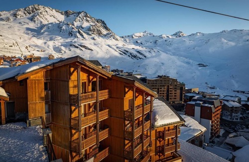 Val-Thorens Apartment | 300m from resort center, fitness, swimming pool, sauna, jacuzzi, hammam, balcony, fireplace or stove