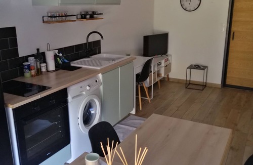Equeurdreville-Hainneville Apartment | 31m2 apartment with terrace in Equeudreville Hainneville near Naval Group