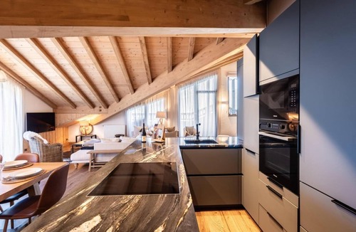 Montalbert Apartment | 3rd floor, view mountain, terrace, balcony, fireplace or stove, parking, tv, ski locker, 130m²