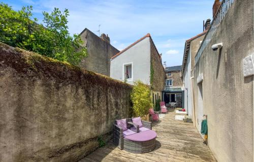 Paimboeuf House | 4 Bedroom Amazing Home In Paimboeuf