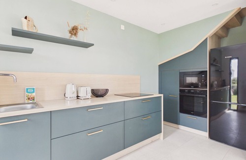 Trevignon House | 490m from the beach, new house for 8