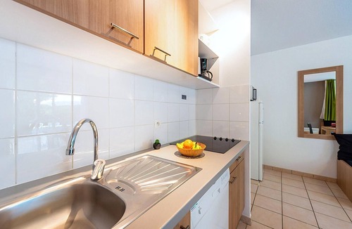 Saumur Cottage | 5-Guest Cottage with Terrace in Loire
