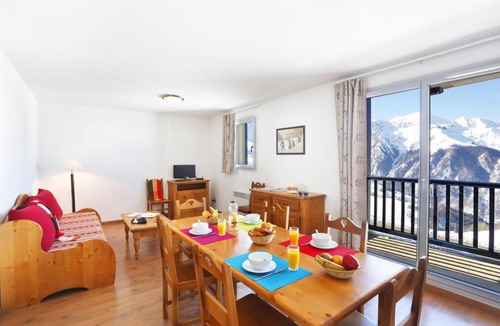 Germ Apartment | 50m from shops, swimming pool, balcony, parking, tv, ski locker, 36m², Peyragudes