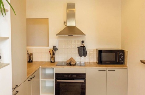 Mauleon Apartment | 80 m² Vacation Rental + 20 m² Studio - Sleeps 8 - Puy du Fou