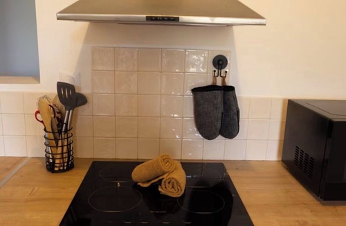 Mauleon Apartment | 80 m² Vacation Rental + 20 m² Studio - Sleeps 8 - Puy du Fou