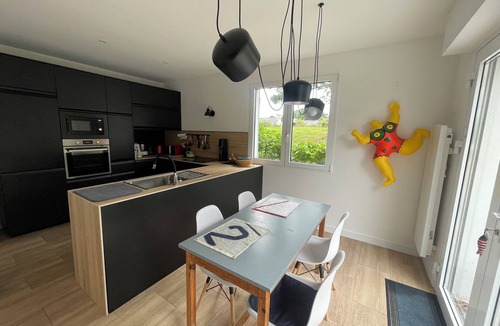 Saint-Jacut-de-la-Mer House | A Breton house overlooking the beach, fully renovated in 2025