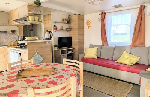 Saint-Papoul House | Air-conditioned, fully furnished, and spacious mobile home for 6–8 people