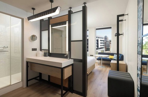 Neudorf Ouest Hotel | Aloft by Marriott Strasbourg City Centre