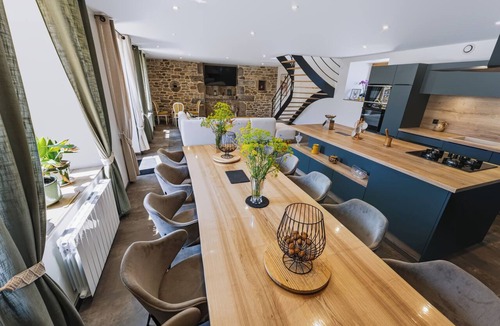 La Foeil House | Anna Guesthouse ✦ La Bell'air ✦ Farmhouse ✦ 11 people