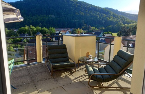 Kaysersberg Apartment | Apartment 130 m² - Panoramic view of the Vosges foothills and medieval KB