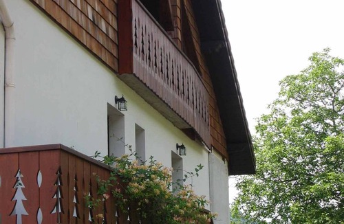 Travexin House | Apartment in charming 2-bedroom farmhouse sleeps 5