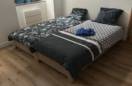 Equeurdreville-Hainneville Apartment | App #2 modern renovated ground floor 4pers
