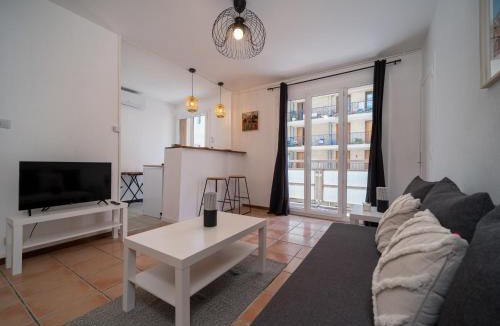 Saint-Charles Apartment | Appartement climatisé avec parking 4 couchages à 5min à pieds de la gare ST Charles