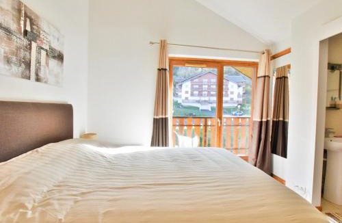 Villaroger Apartment | Appartement spacieux proche des pistes avec balcon et parking - FR-1-498-123