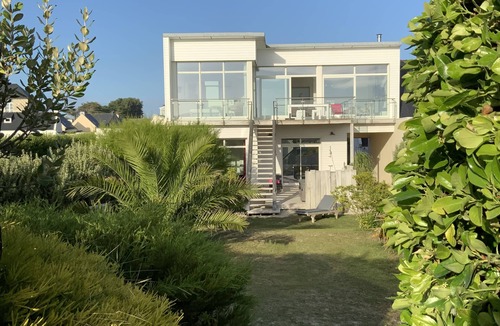 Santec House | Architect-designed villa ⭐️ ⭐️⭐️⭐️⭐️face by the sea 6 pers🏄🏻‍♂️les feet in the sand