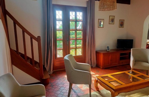 Saint-Maulvis House | Au cerisier