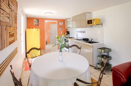 Courthezon House | Awesome home in Courthezon with WiFi