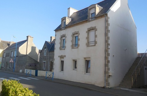 Saint-Guenole Apartment | Beachfront duplex rental