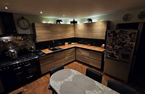 Eraudiere-Renaudiere House | Beautiful 5-bedroom house in Nantes and swimming poolperfect for family getaways