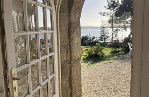 Pleumeur-Bodou House | Beautifully renovated house with sea view and direct access to the beach