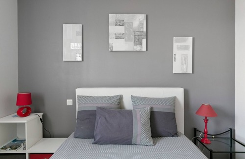 Saint-Marc-sur-Mer Bed & Breakfast | Bed and Breakfast 'Les Boubous - Lulu' with Shared Terrace, Shared Garden and Wi-Fi