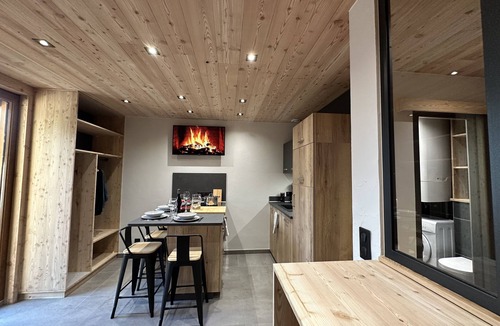 Montclar Apartment | Between lake and mountains cosy 2-room apartment with terrace - Sleeps 4
