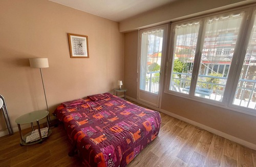 Les Sables d'Olonne Apartment | Bright Studio Near Beach & Market, Balcony & Parking