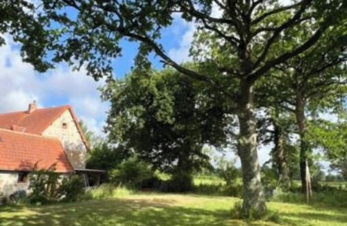 Auxais Cottage | Brione Vacation Rentals for 2 People