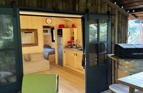 Clermont-l'Herault Cabin | Cabin 'L'arbousier' with Private Terrace, Private Garden and Air Conditioning