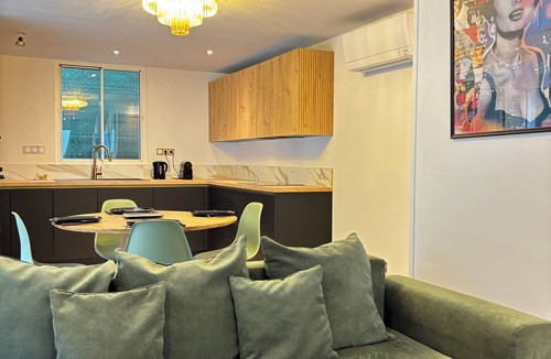 Prado - Republique House | CANNOISE HOUSE 10 minutes' walk from ANTIBES/Croisette station/street