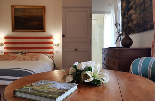 Neuille House | Castle room for 2 people