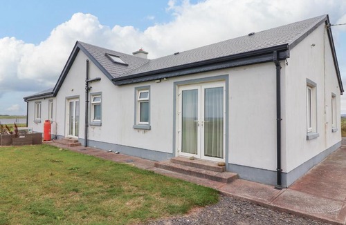 Creegh House | Ceol Na Mara