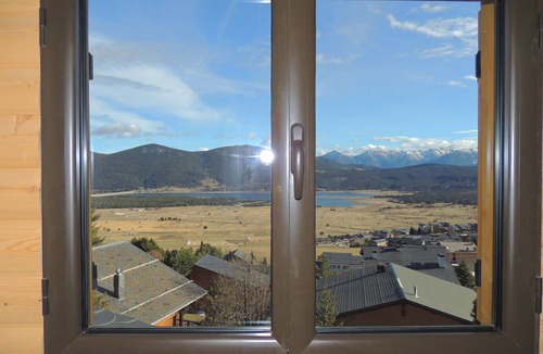 Les Angles Apartment | CERF apartment in new chalet with view of Matemale lake 12 beds
