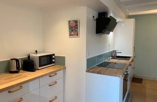 Chateau-Gontier Apartment | Charming apartment ideal for family, friends or business.