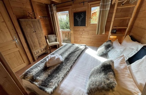 Saint-Marcel Ski Chalet | Chalet, view mountain, terrace, fireplace or stove, parking, tv, ski locker, 90m²