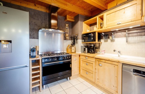La Toussuire Ski Chalet | Chalet "Le Jardin D'hiver" with Mountain Views, Private Terrace, and Wi-Fi
