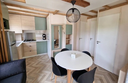Mandelieu-La-Napoule Ski Chalet | Chalet 4 étoiles - Piscine - ccbga0i