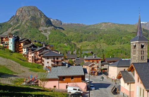 Saint-Martin-de-Belleville Ski Chalet | Chalet haut de gamme proche des pistes avec sauna et parking privé - FR-1-344-1209