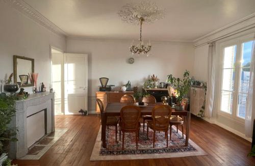 Contrexeville House | Chambre paisible face aux thermes-ch1- Check après 16h30