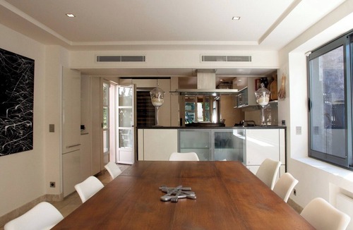 Saint-Tropez City Centre Villa | Character villa in the heart of St-Tropez! Swimming pool, lush garden and calm