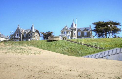 Tharon-Plage House | Charmant gîte face mer avec balcon privé, proche Pornic, tout confort assuré - FR-1-306-1025